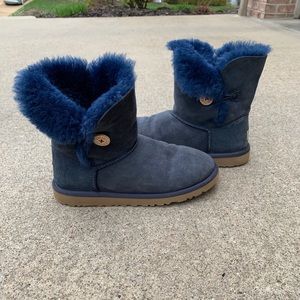 Navy blue uggs